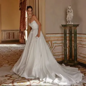 A-Line Wedding Dresses With Pocket Strapless Sweep Train Bride Dress Boho Beach Simple Wedding Gowns Custom Size