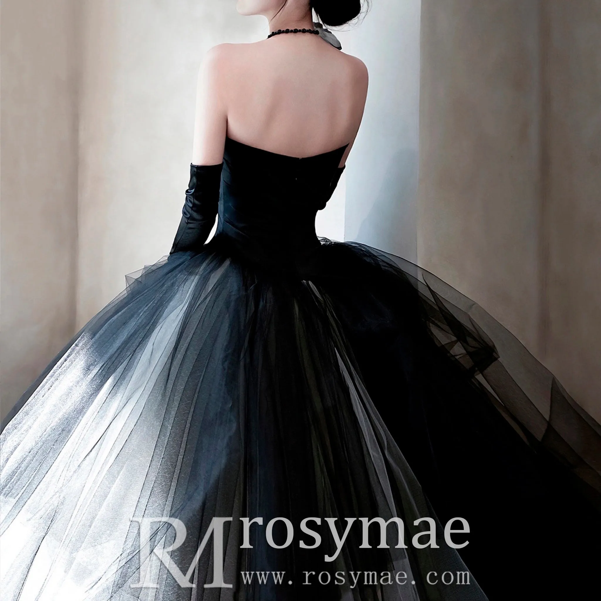 Ball Gown Black and White Wedding Dress with Sweetheart Neck