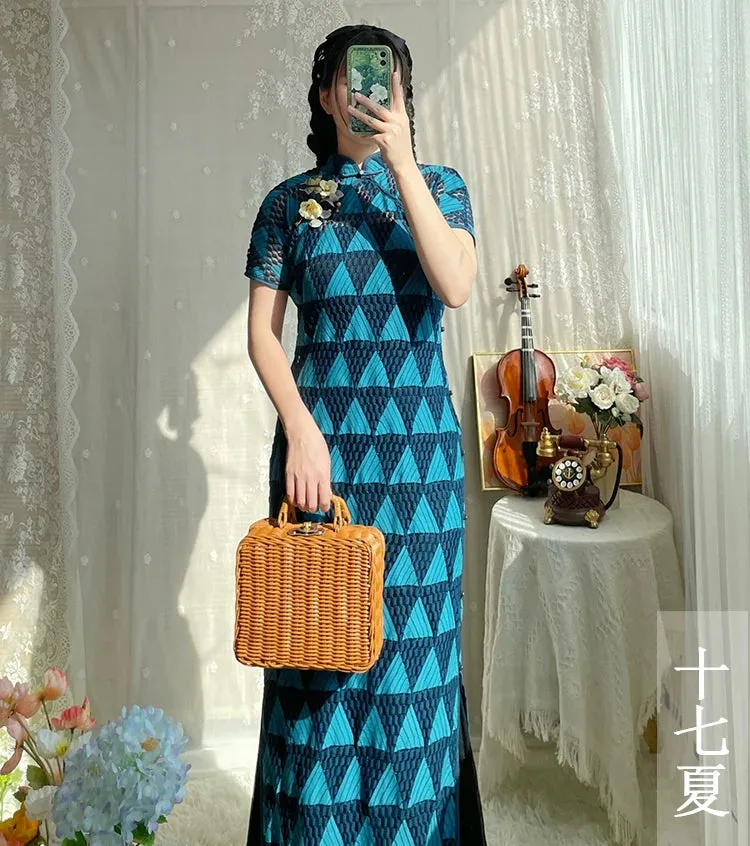 Ban Shan 半山 Half Mountain 1930s Retro Print Short Sleeve Qipao