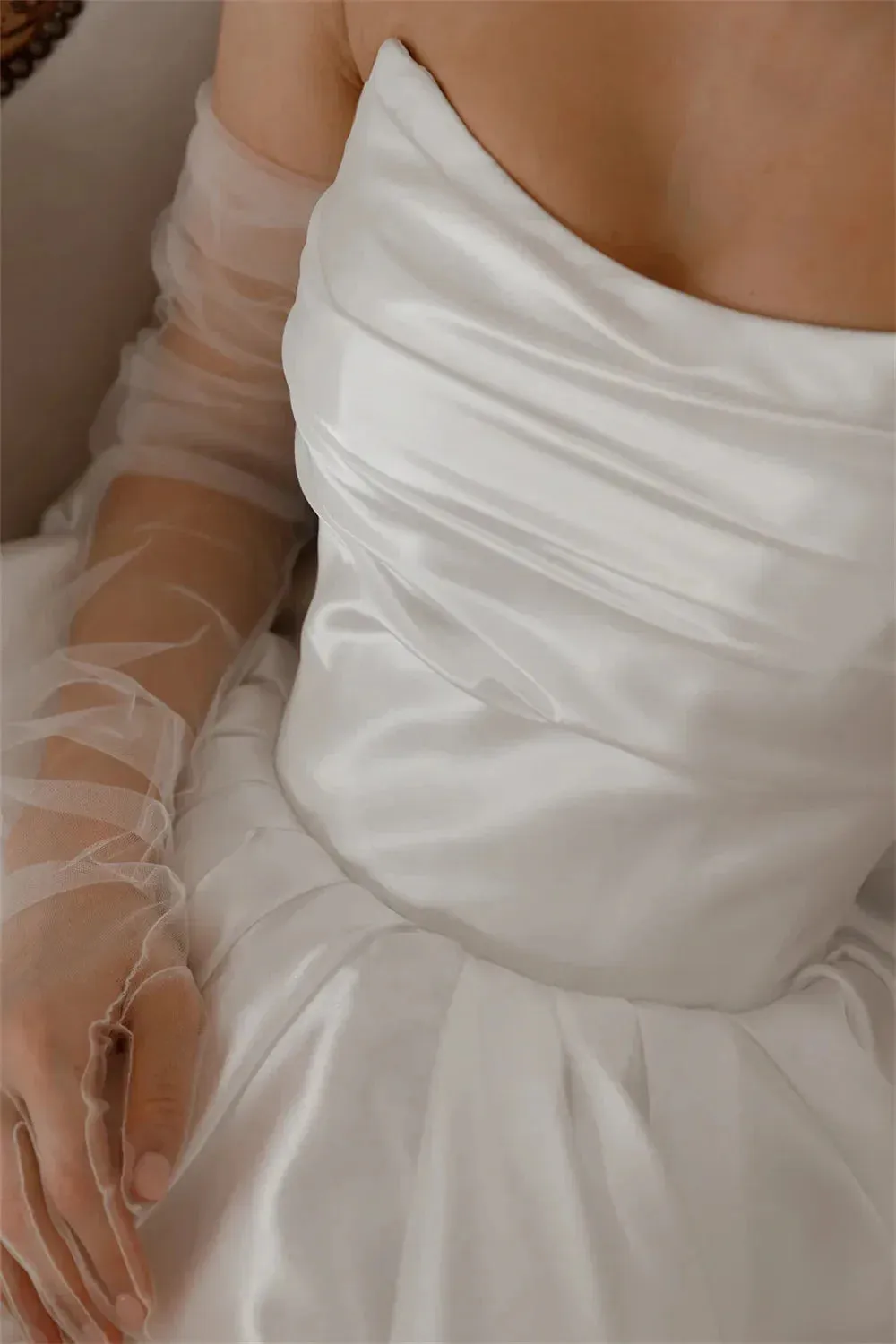 Bella White Satin Mini robes de soirée Off the Shoulder A-line Prom Dresses Elegant Lace-up Back Short Wedding Dress