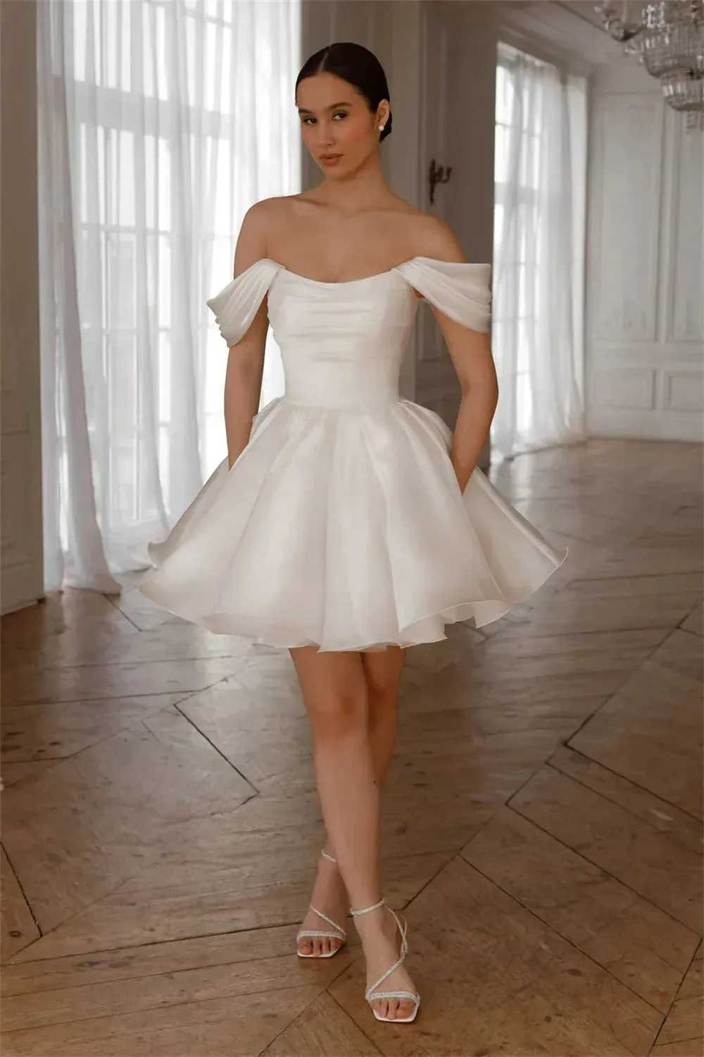 Bella White Satin Mini robes de soirée Off the Shoulder A-line Prom Dresses Elegant Lace-up Back Short Wedding Dress