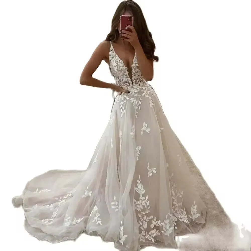 Blush Pink Lace Elegant Wedding Dresses Low-Cut V-Neck Appliques A-Line Bride Gowns Princess Spaghetti Straps Bridal Gown
