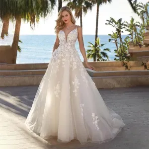 Boho A Line Vestidos De Novia Deep V-Neck Sleeveless Lace Wedding Dresses Customized Appliques Vestido De Noiva