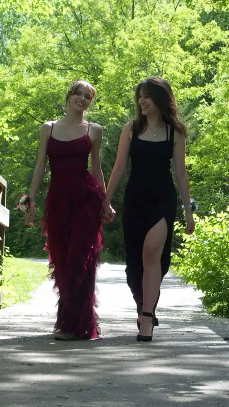 Burgundy Spaghetti Straps Sheath Ruffles Long Prom Dresses Evening Gowns, D1067