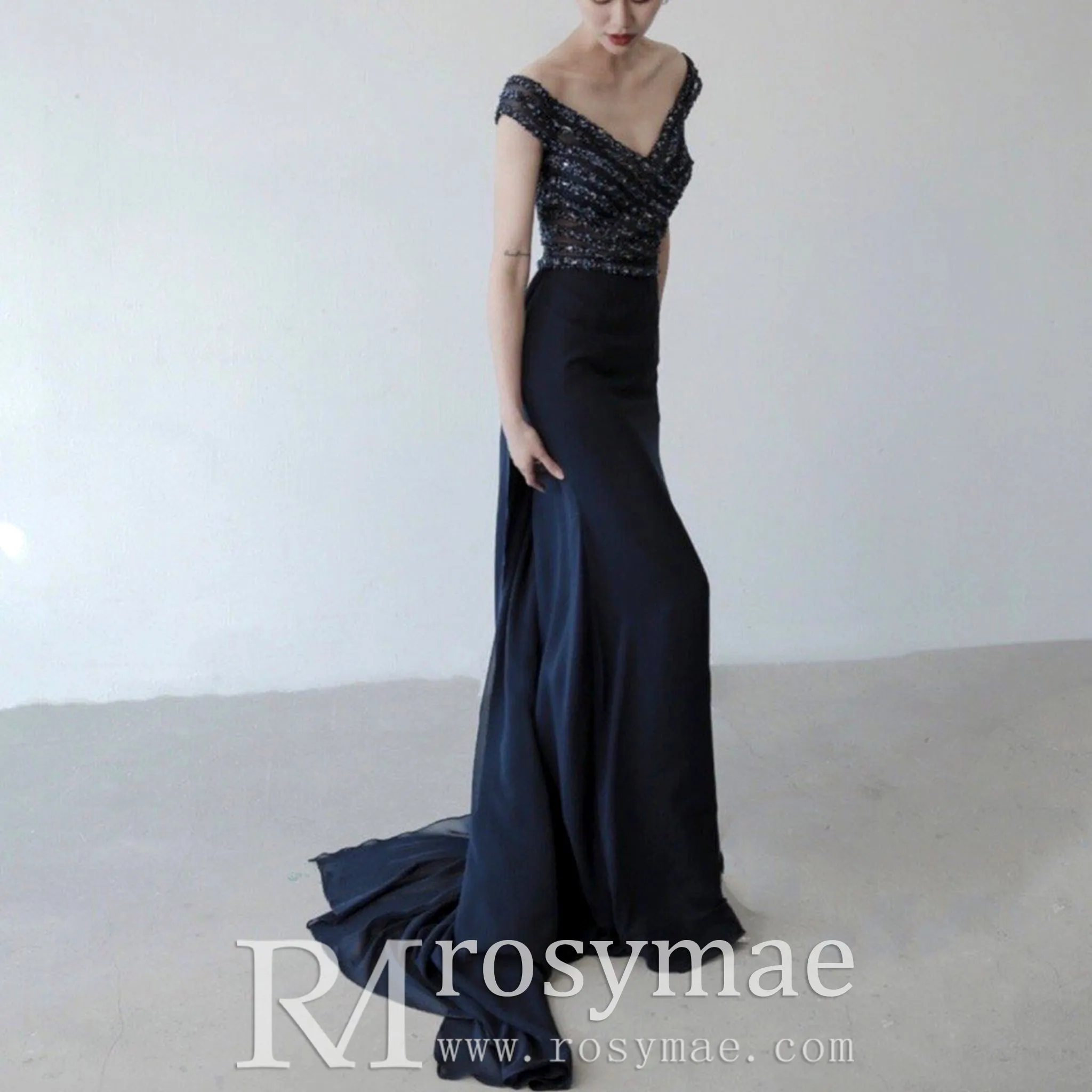 Capped Sleeve Navy Blue Prom Dress Party Gown with Vneck