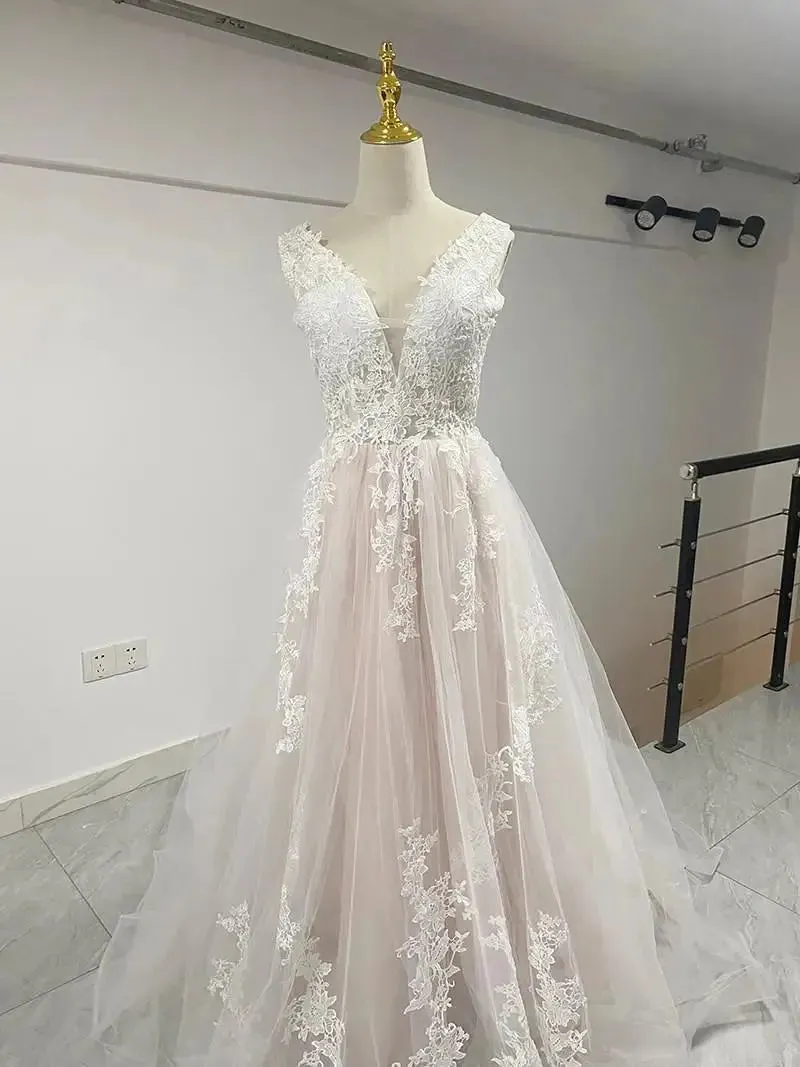 Deep V-neck Wedding Dresses Court Train Lace Boho Wedding Gown A-line Vestido De Noiva Zipper Robe De Mariee