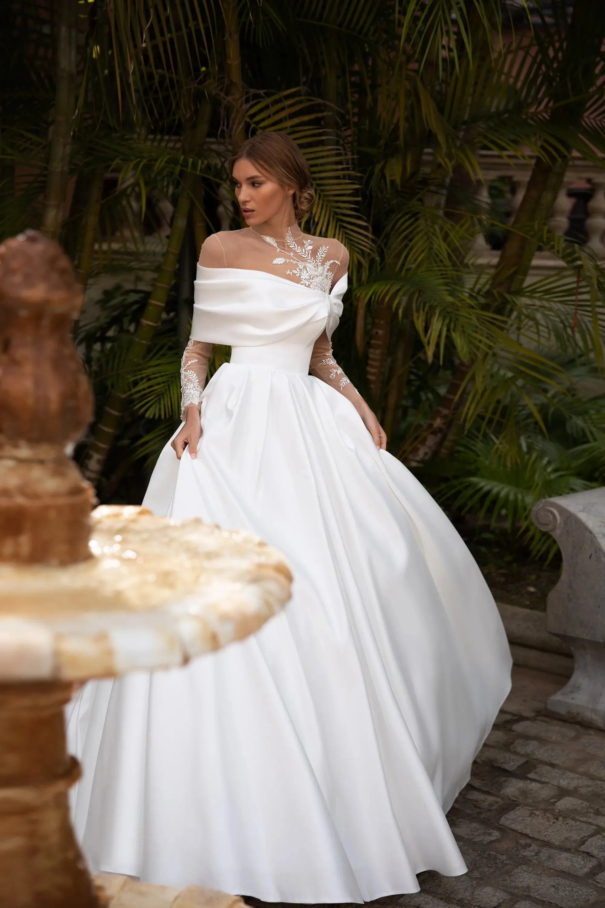 Elegant Satin A Line Wedding Dresses For Women Off The Shoulder Pleats Appliques Bride Gowns Sweep Train Vestidos De Novia