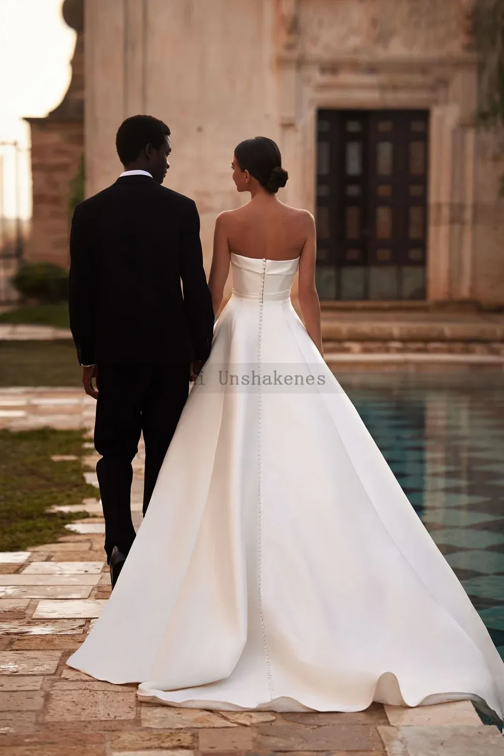 Elegant Satin Ivory Wedding Dresses 2025 Sweetheart High Split Beach Wedding Gowns Long Train Bride Dress Robe de Mariage