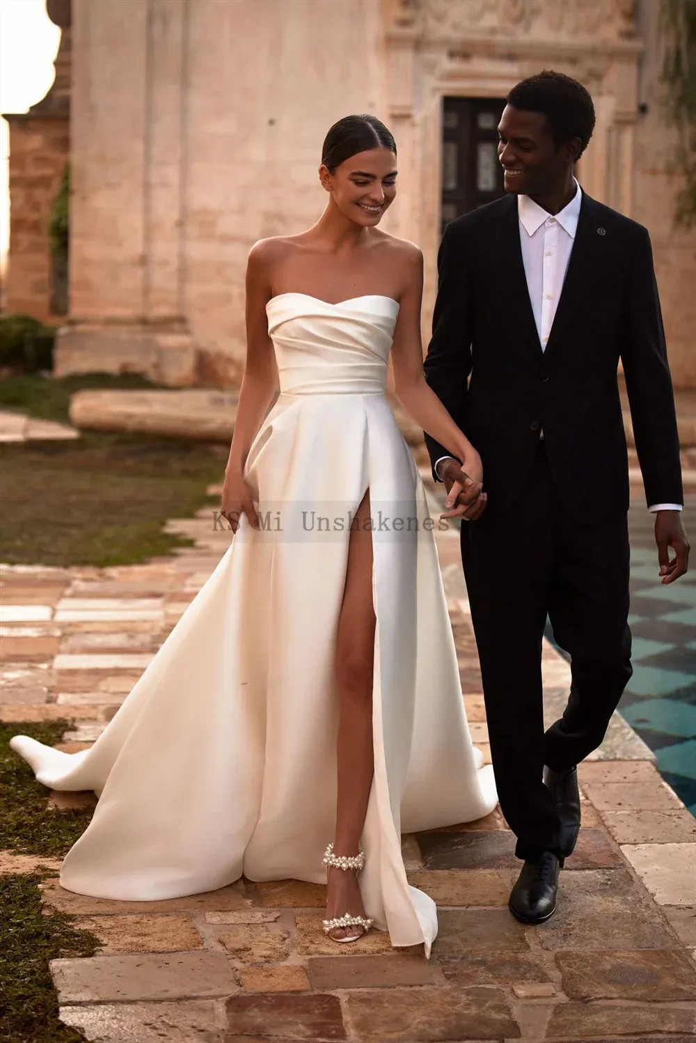 Elegant Satin Ivory Wedding Dresses 2025 Sweetheart High Split Beach Wedding Gowns Long Train Bride Dress Robe de Mariage