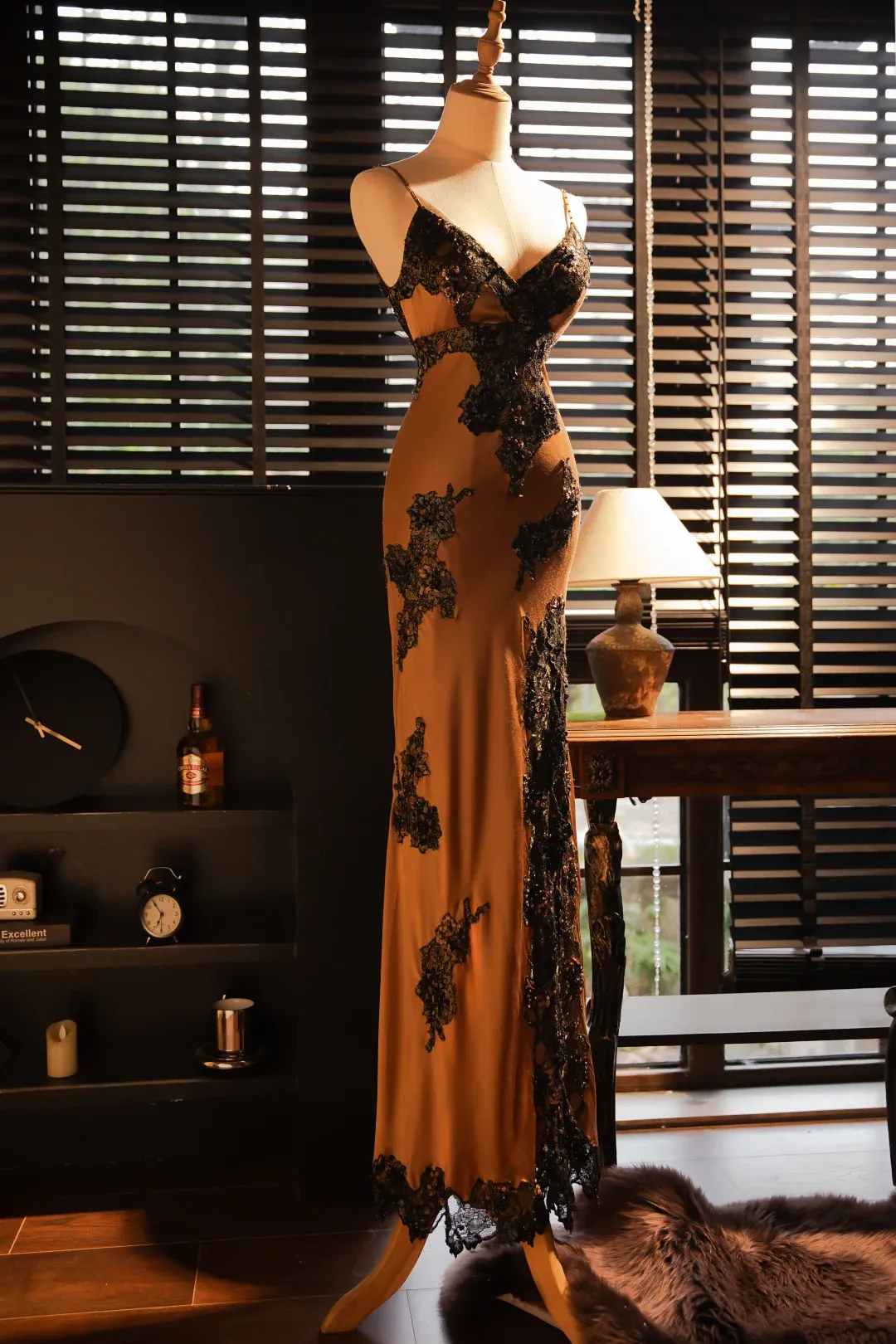 Elegant Spaghetti Straps Sheath Lace Beading Vintage Long Evening Party Dress, D943