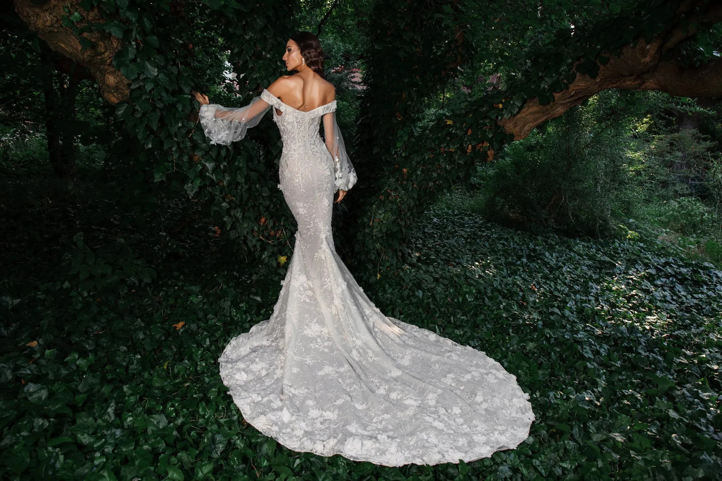 Exquisite Wedding Dresses For Women Graceful Bridal Gowns Lace Appliques Long Puff Sleeves V-Neck Pretty Vestidos De Novia
