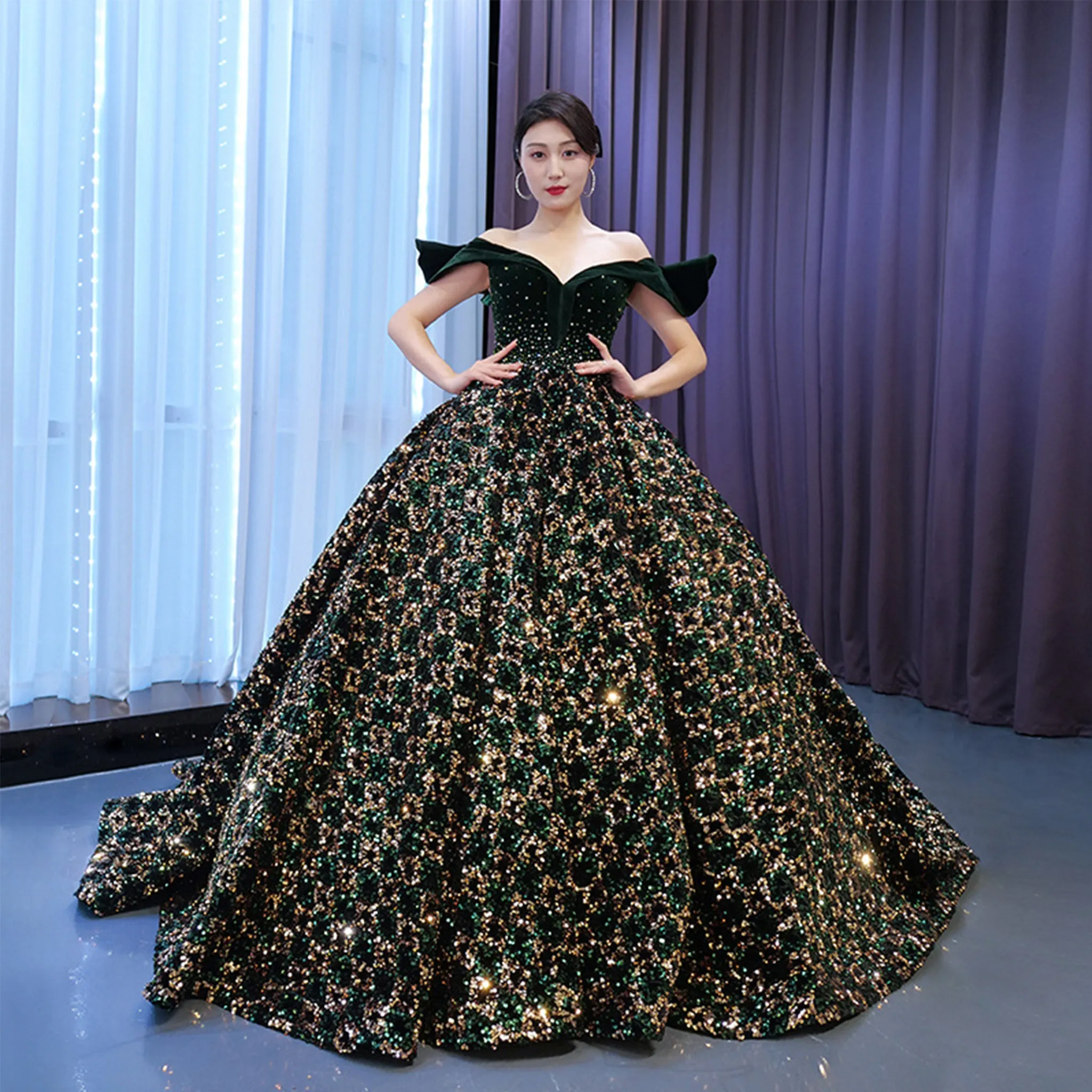 Fashion Off The Shoulder Ball Gown Sparky Sequins Quinceanera Dresses