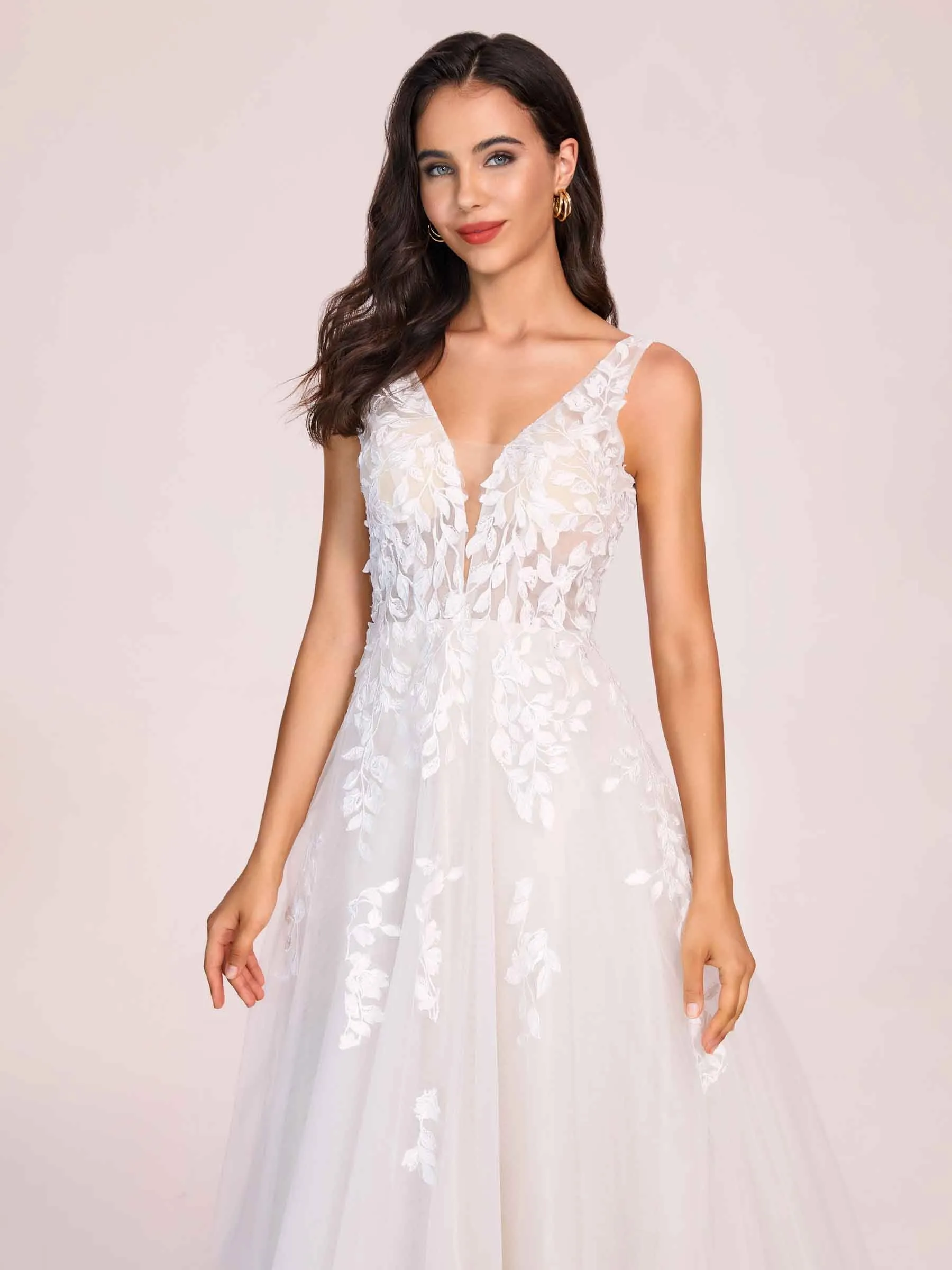 Gorgeous V-neck Open Back A-line Lace Floor Length Wedding Dress