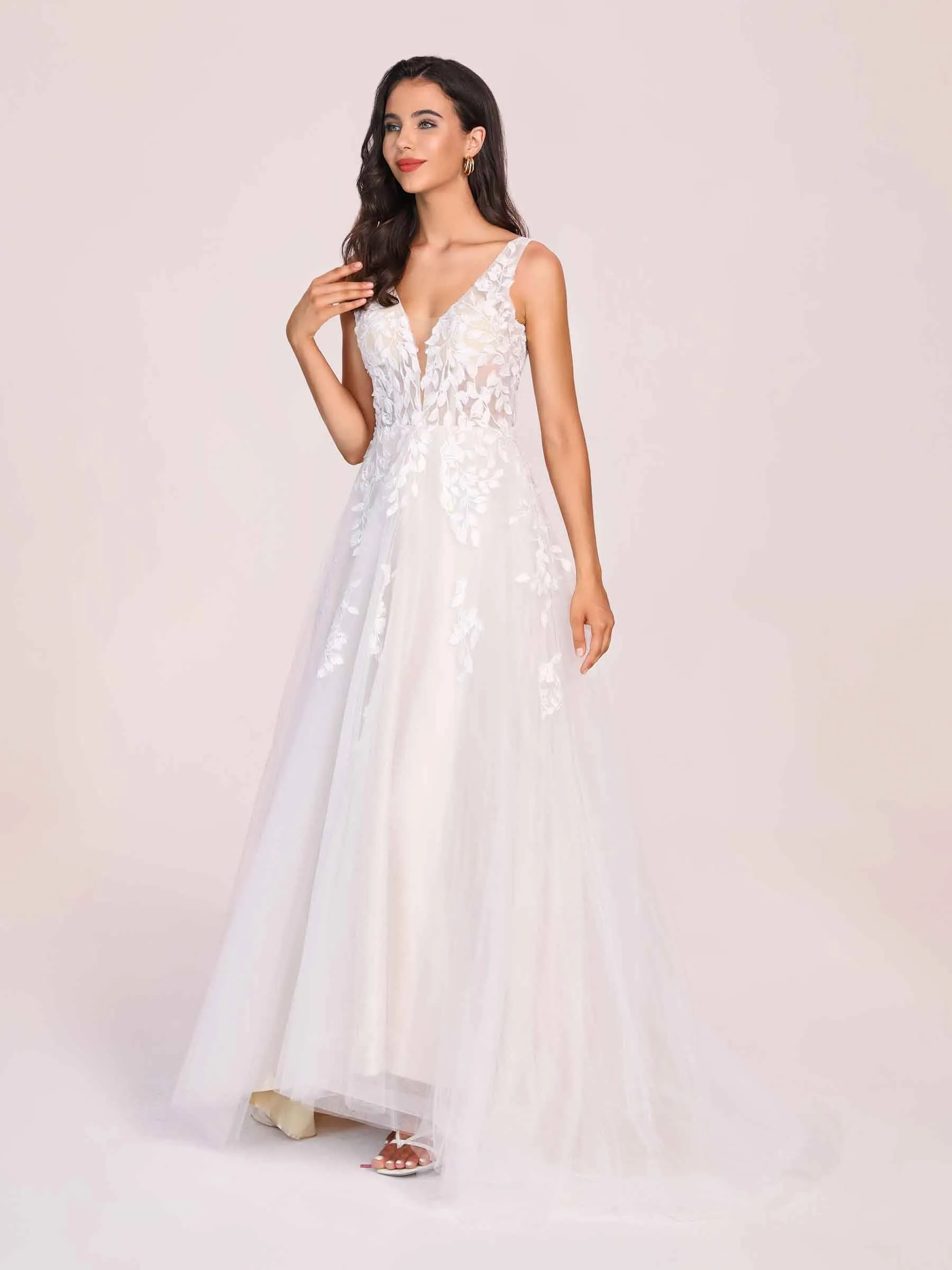 Gorgeous V-neck Open Back A-line Lace Floor Length Wedding Dress