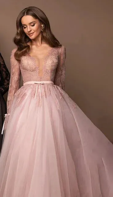 Gothic Black Long Sleeve Prom Dress Sexy Lace A-line Party Dress Shiny Ball Gown Evening Dress V-neck Christmas Dress