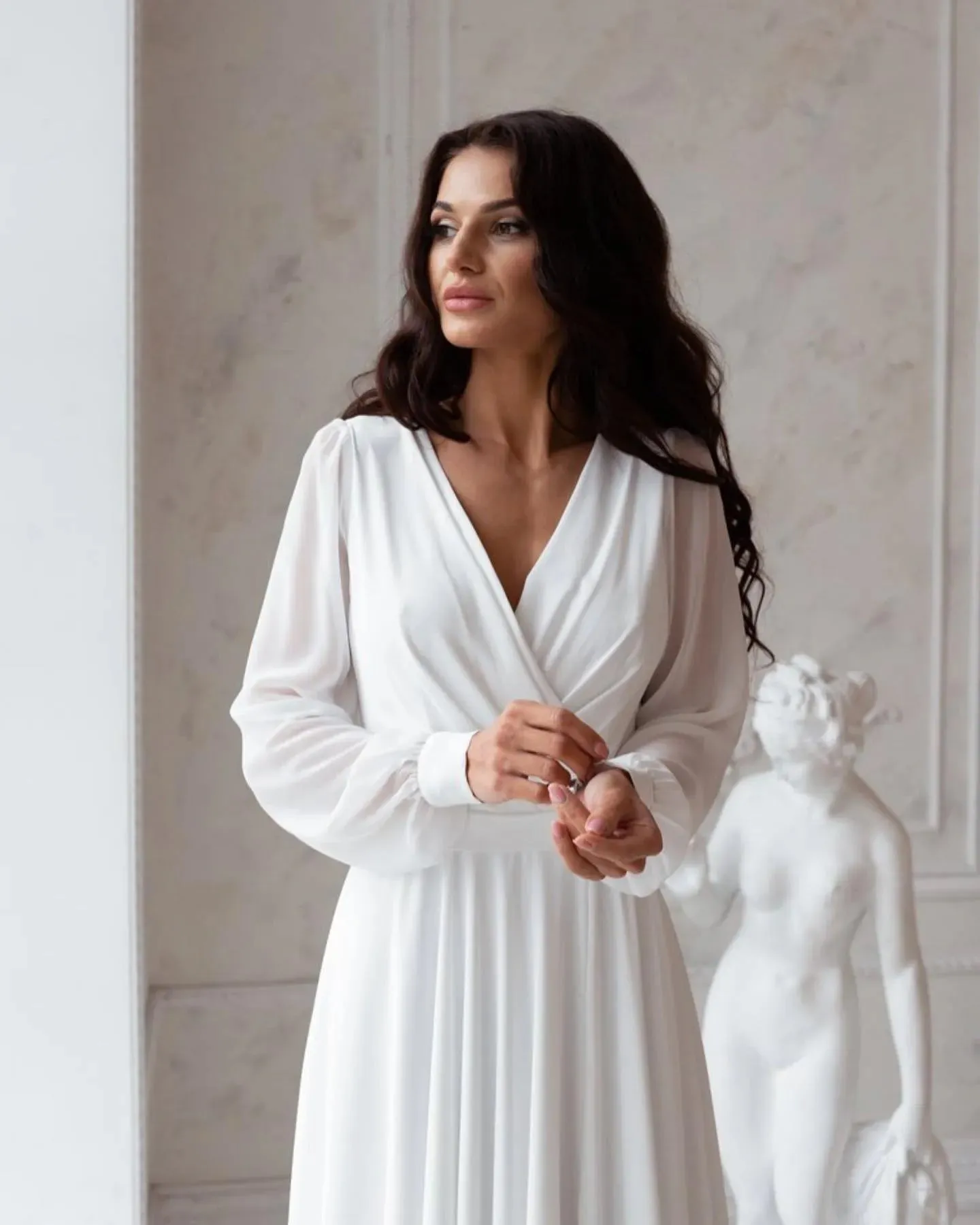 Luxury Store Chiffon Wedding Dresses White Dresses Womens A-Line vestidos boda playa Elopment Full Sleeves Vestido De Novia