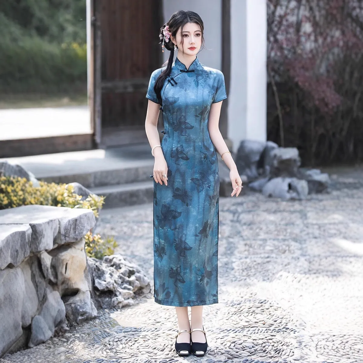 Modern Chinese Qipao, Blue Cheongsam, Long Evening Dress, floral print