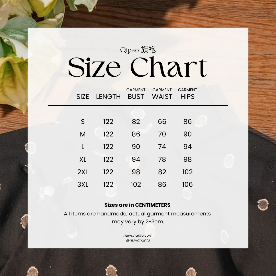 Shujing Qiu 水晶球 Crystall Ball Republic of China Polka Dot Pure Cotton Short Sleeve Qipao