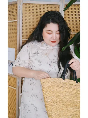 Si Yue 四月 April Plus Size intage Inspired Floral Qipao