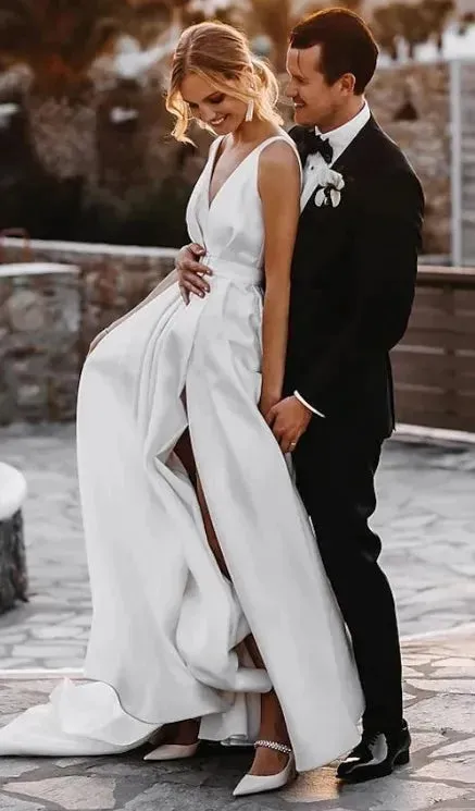 Simple Designed A Line Satin Wedding Dresses Sexy Backless Deep V Neck Split Long Beach Garden Bridal Gowns Robes de mariage