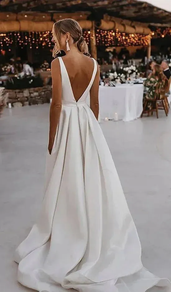 Simple Designed A Line Satin Wedding Dresses Sexy Backless Deep V Neck Split Long Beach Garden Bridal Gowns Robes de mariage
