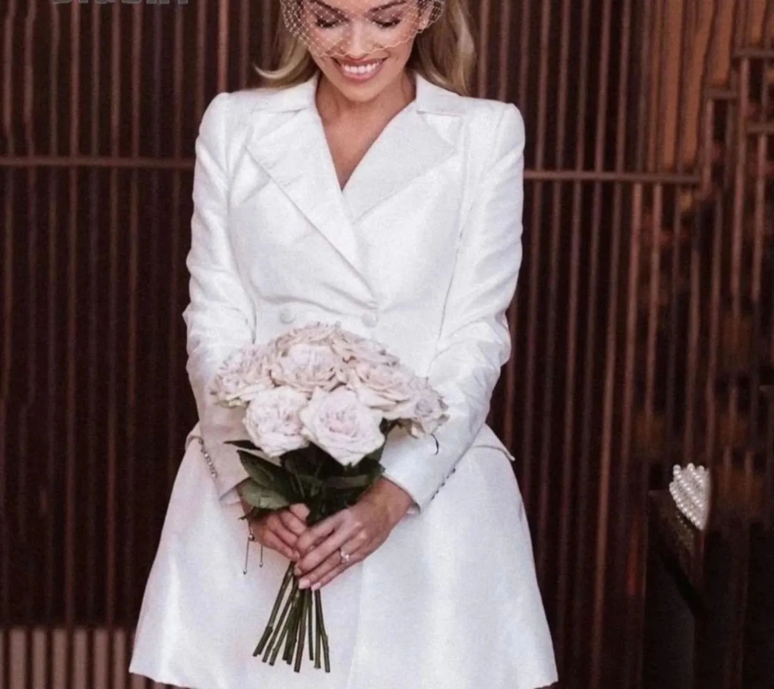 Simple Short Wedding Dresses For Woman A-Line V-Neck Full Sleeves Above Knee Bride Gowns Satin Vestido de Novia Custom Made