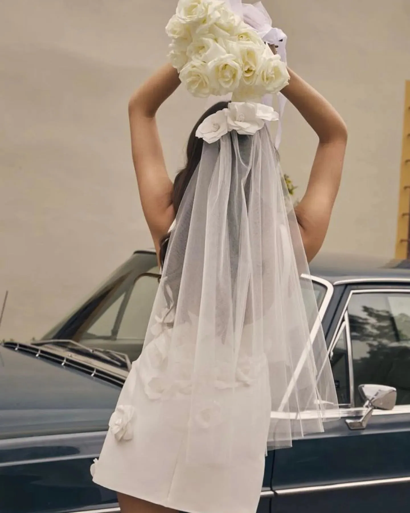 Simple Short Wedding Dresses Square Neck Sleeveless Bridal Gowns Flowers Backless Above Knee Length A Line Vestidos De Novia