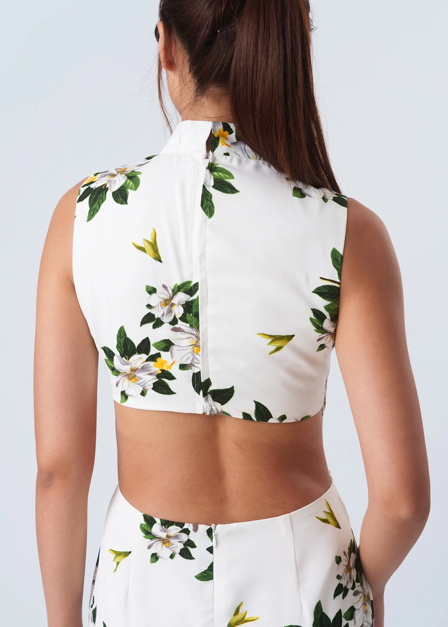 Sleeveless Floral Cut Out Qipao