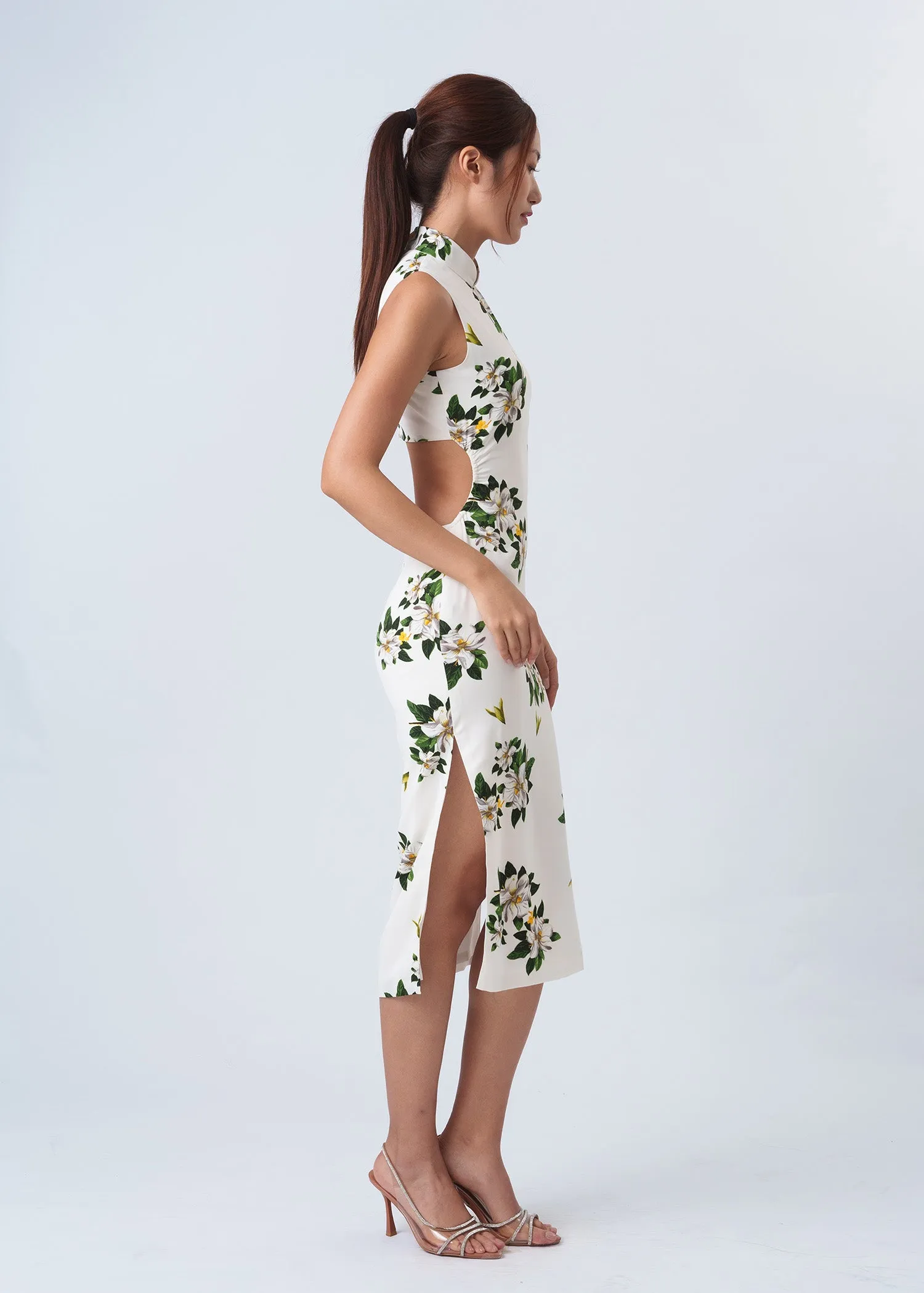 Sleeveless Floral Cut Out Qipao