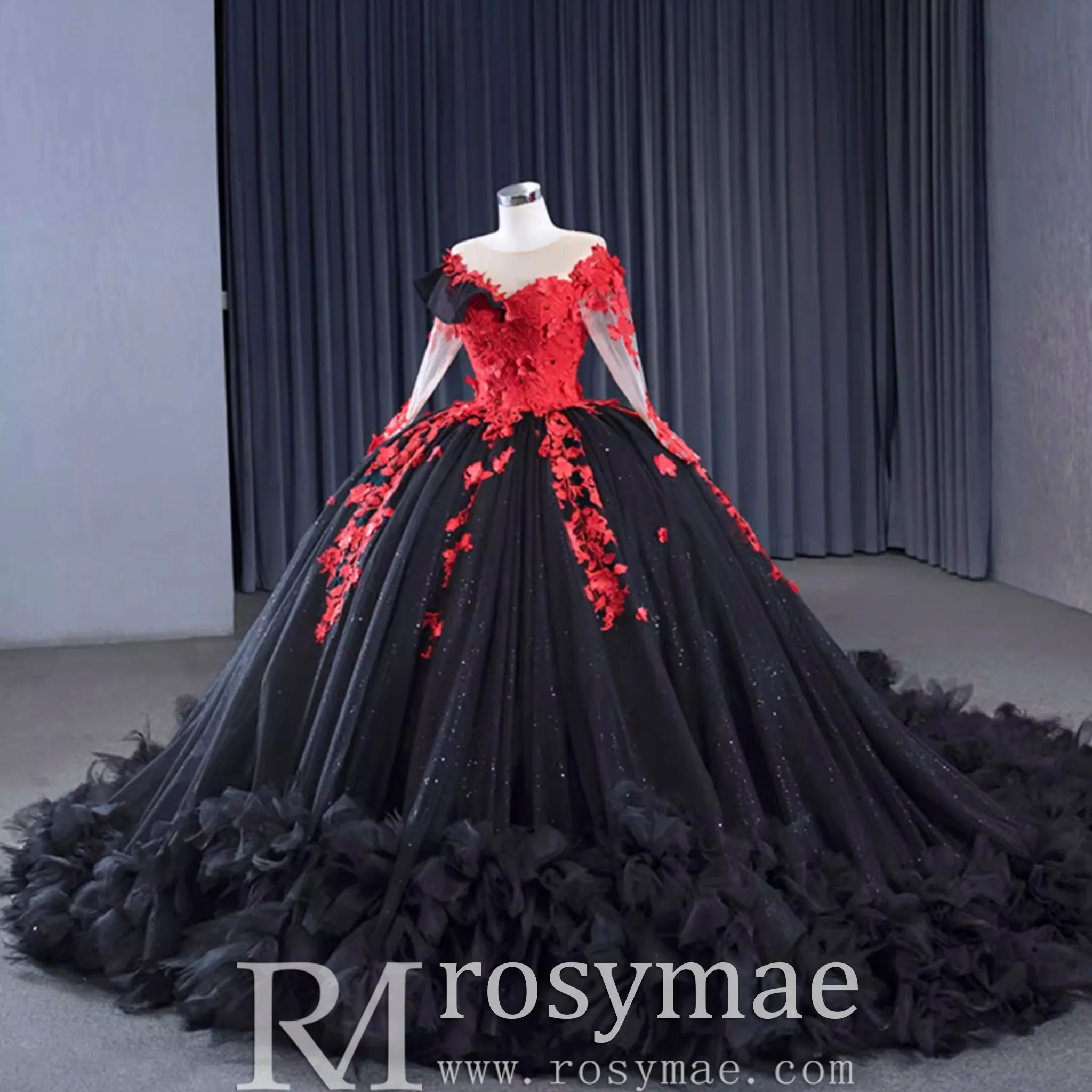 Sparkly Black Red Ball Gown Wedding Dress Lace Appliqued Quinceanera Gown