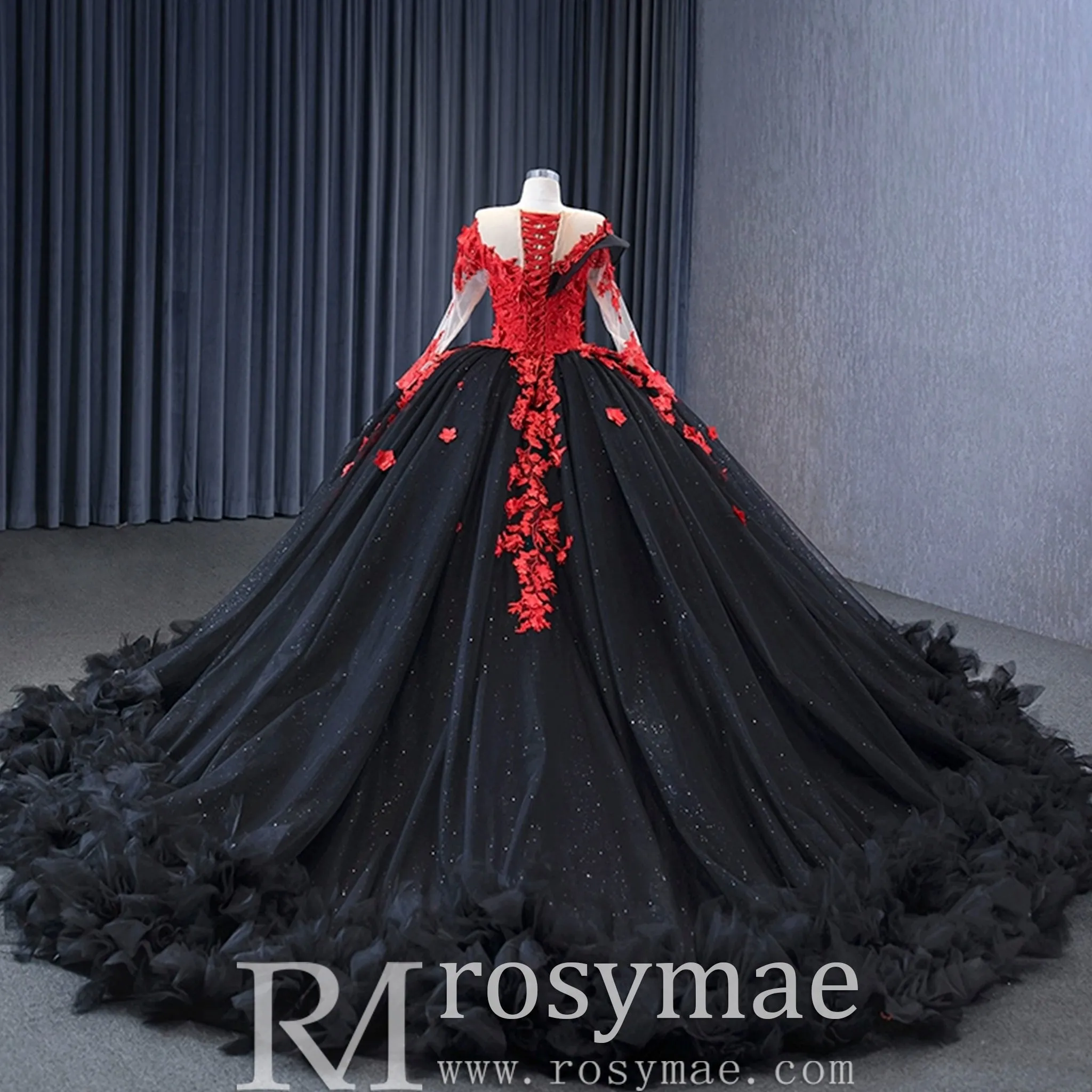 Sparkly Black Red Ball Gown Wedding Dress Lace Appliqued Quinceanera Gown