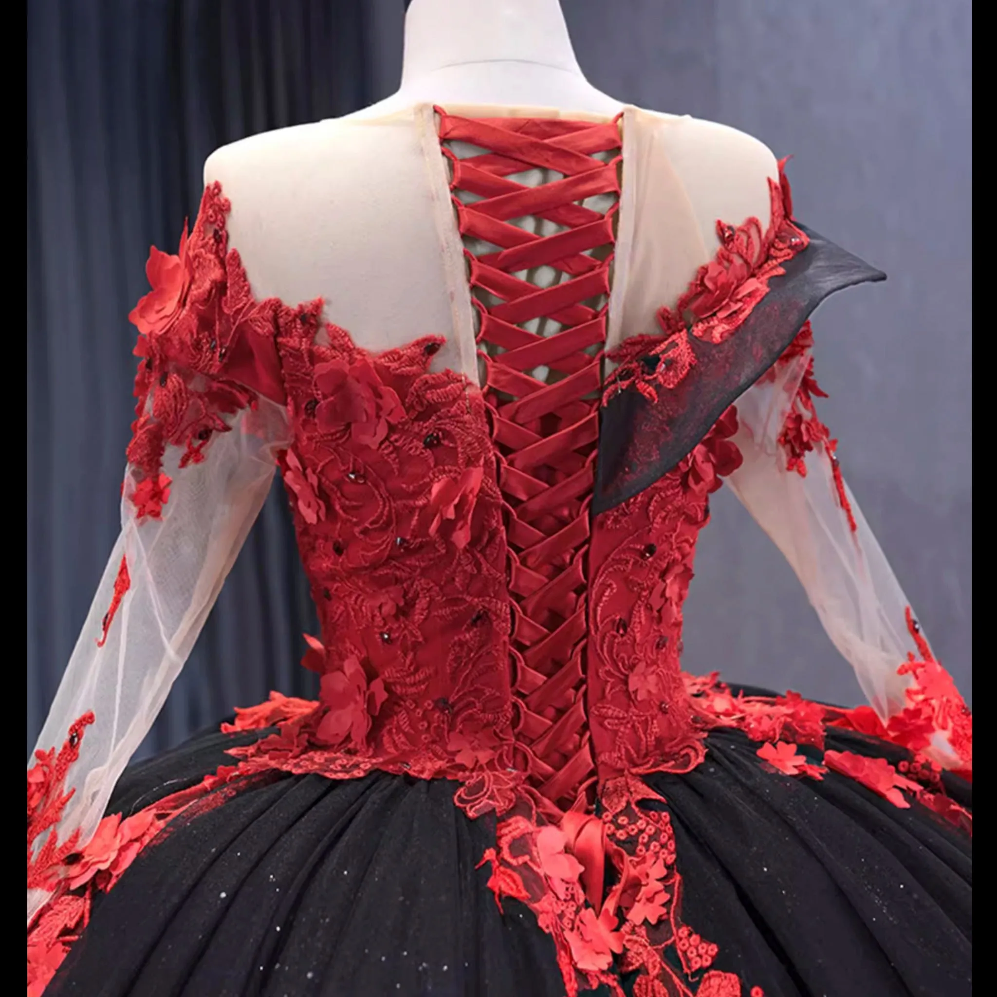 Sparkly Black Red Ball Gown Wedding Dress Lace Appliqued Quinceanera Gown