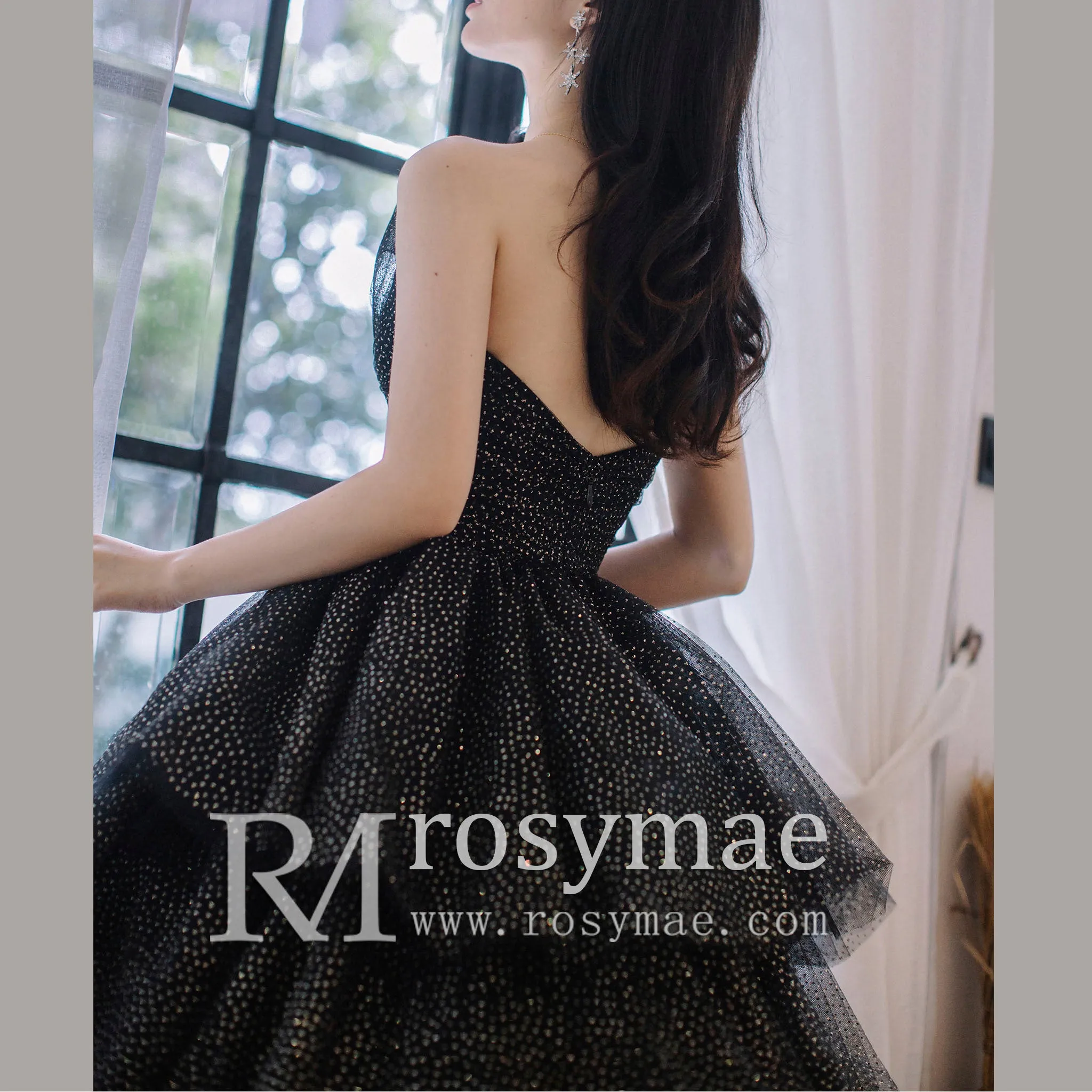 Strapless A-line Black Wedding Dress with V Neckline for Women