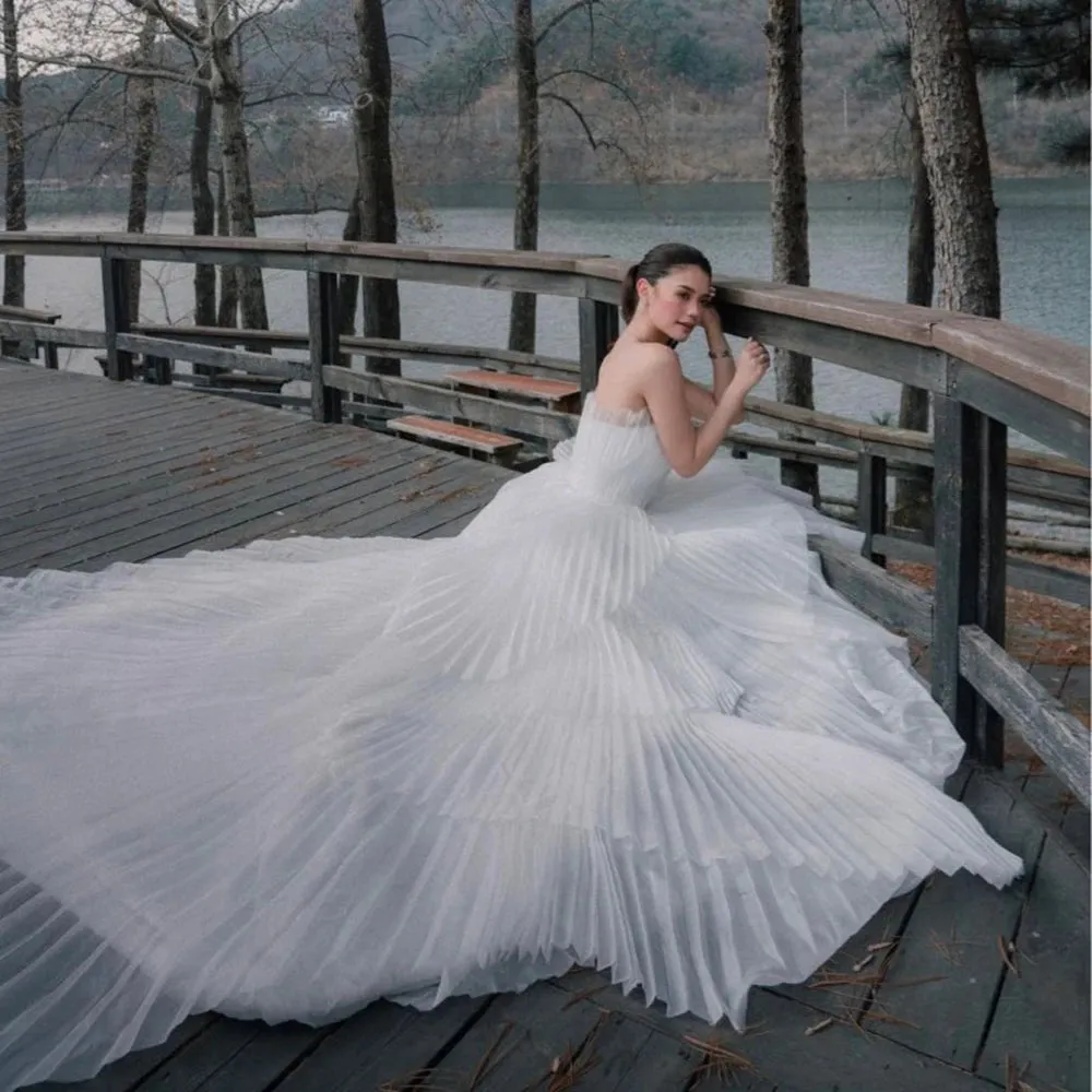 Strapless Pleated Chiffon A Line Wedding Dress Customized Plus Size Sleeveless Tulle Bridal Gown