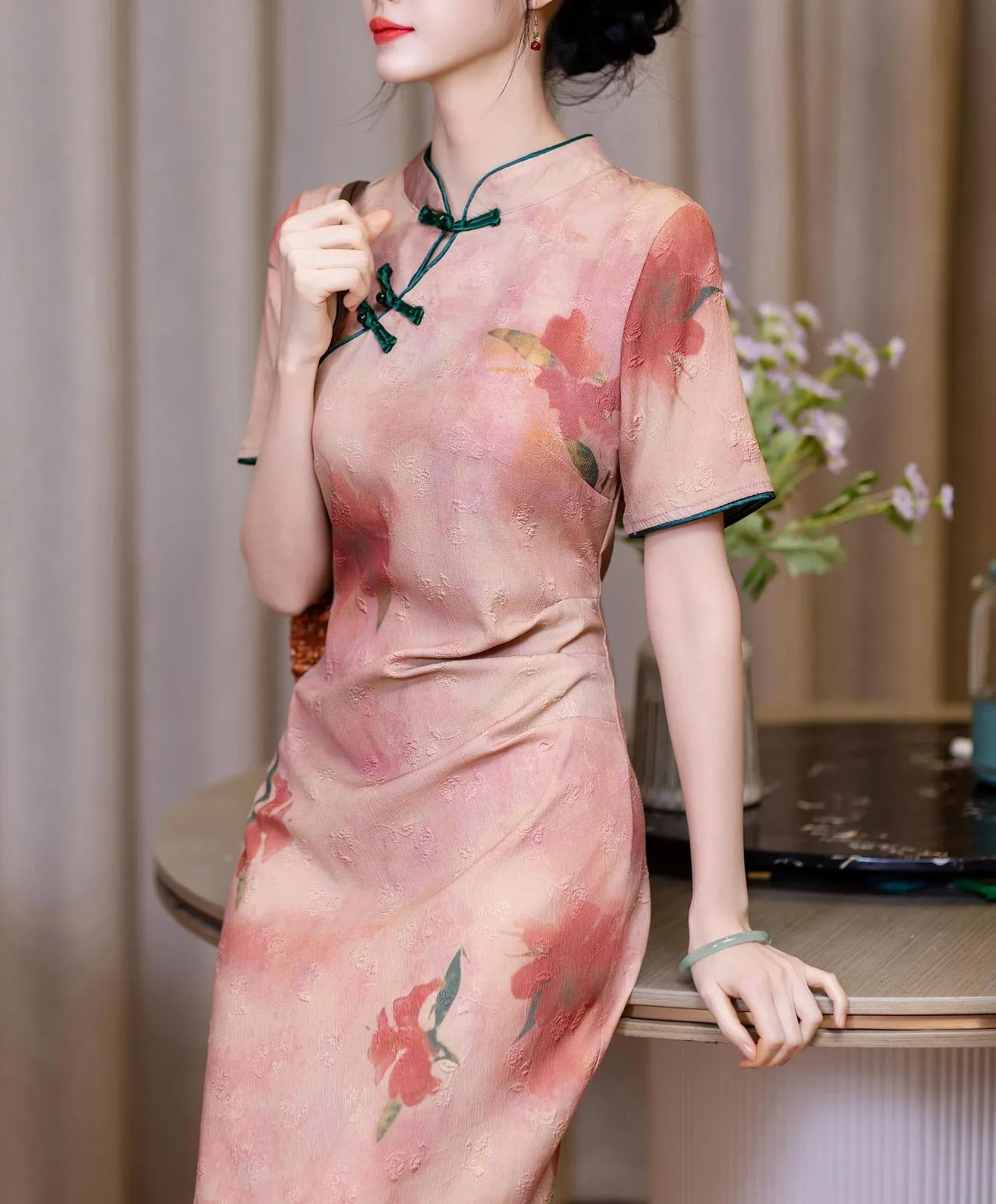 Stunning Fitted Maxi Qipao with Split Thigh and Floral Print