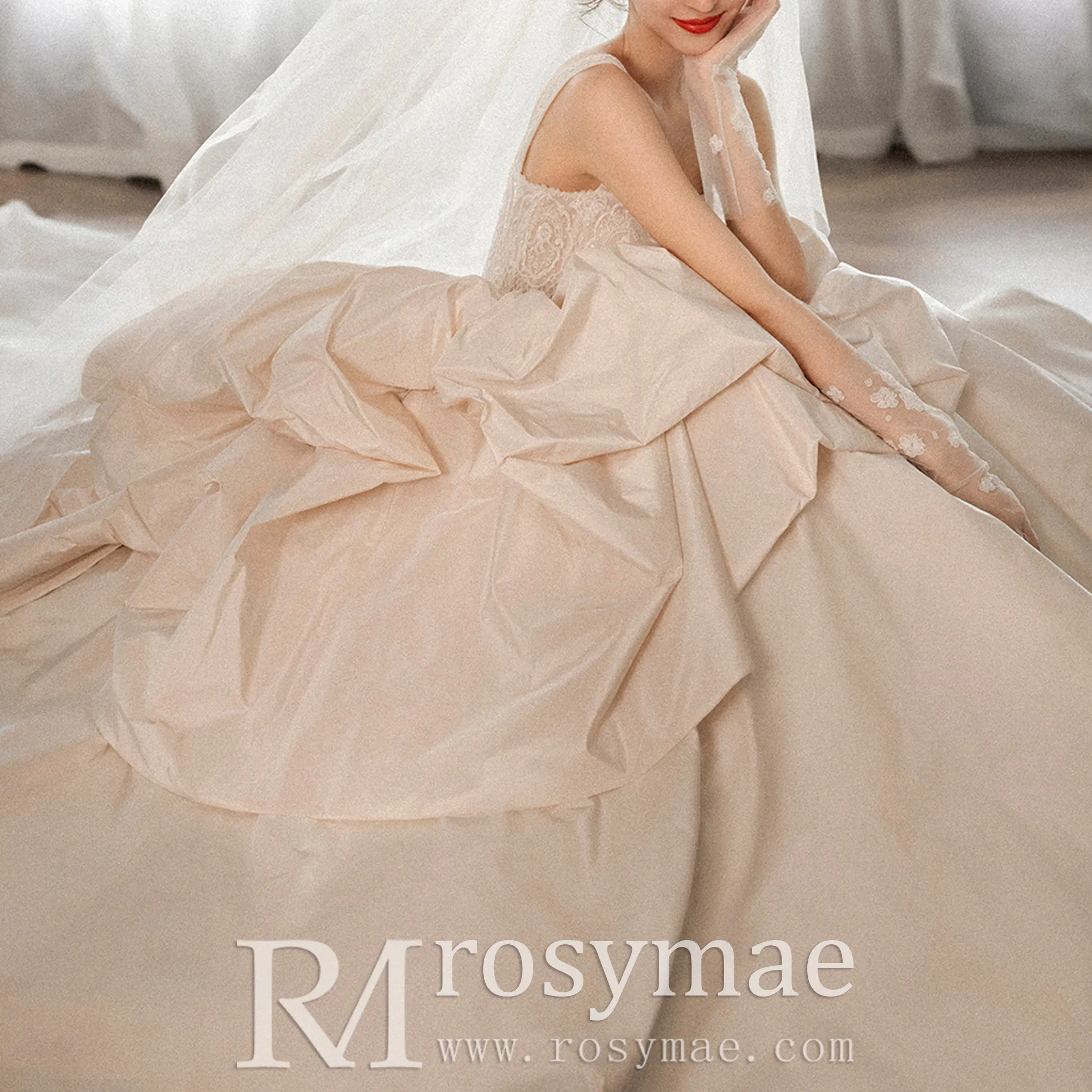Taffeta Ruffle Skirt Ball Gown Wedding Dress with Square Neckline