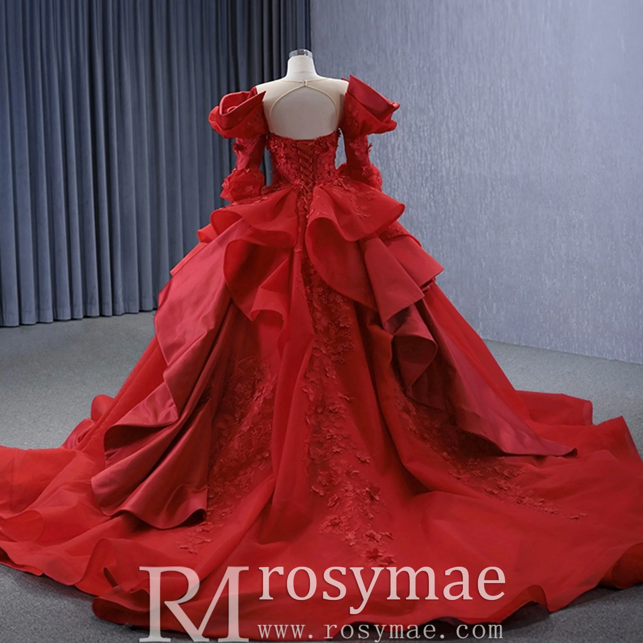 Vintage High-end Ruffles Wedding Dress Puffy 3/4 Sleeve Quinceanera Gown