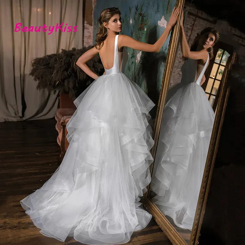 Vintage Satin Ruffles Tulle Wedding Dress A-Line Scoop Neck Bridal Gowns Sleeveless Sweep Train Backless Princess Bride Dresses