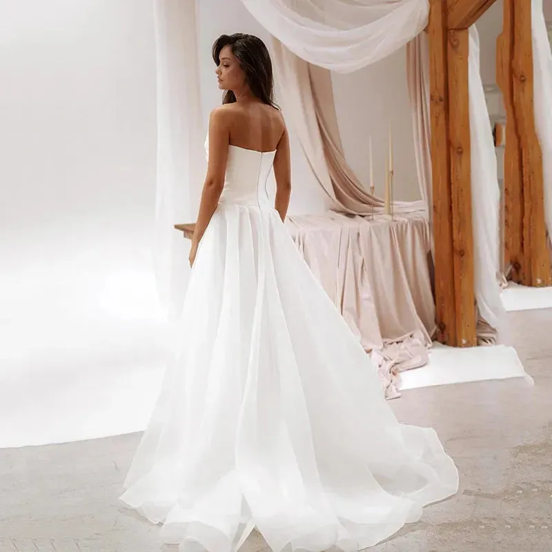 Women A-Line Wedding Dresses Strapless Princess Sleeveless Bridal Dress Formal Wedding Ball Prom Gowns Customized