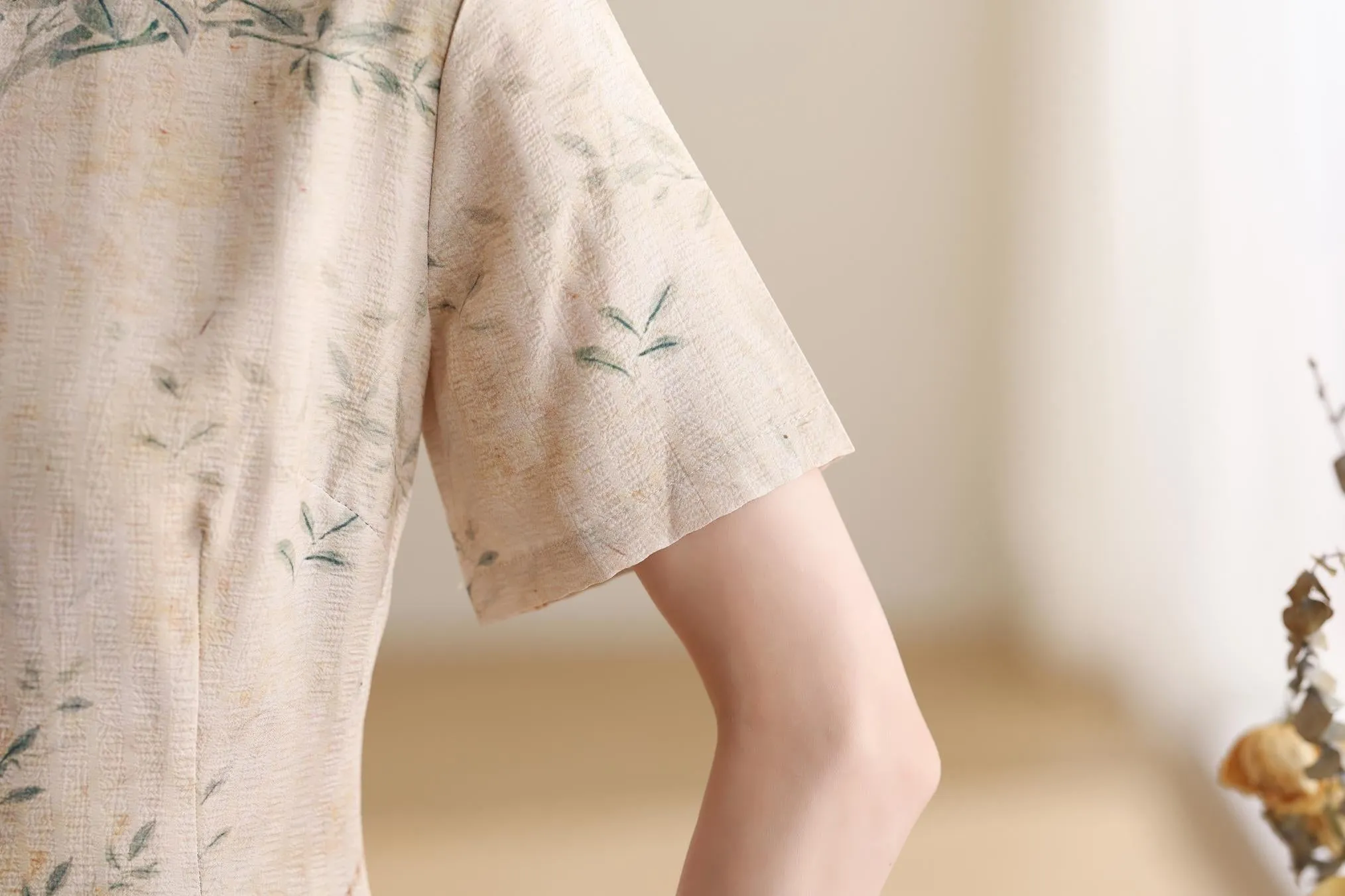 Women's Fitted A-line Qipao in Chiffon with Toggle Button