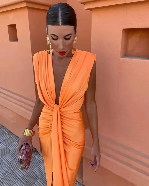 Xaveria | Low-cut party dress